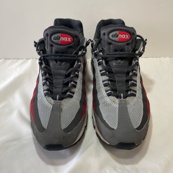 Nike Air Max 95 - Gray w/ stripes - Picture 4 of 13